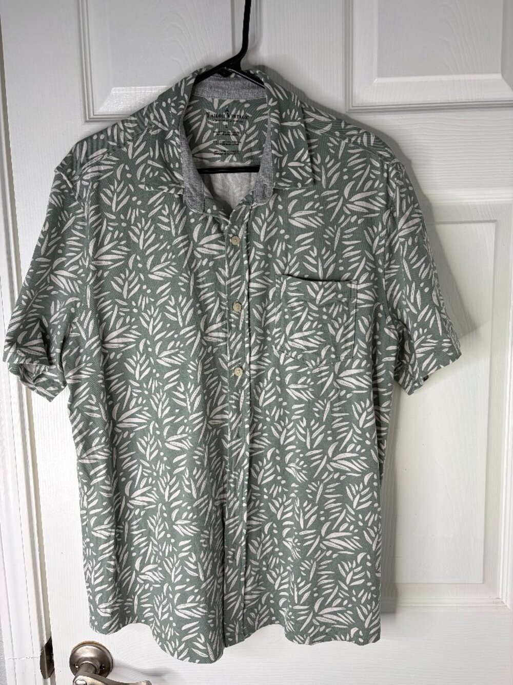 Tailor Vintage Sage Green Leaf Hawaiian Resort Shirt L